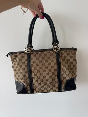Authentic Vintage Gucci Beige GG Canvas Shoulder Bag